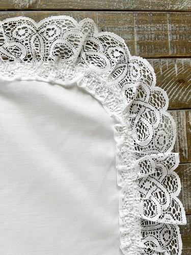 Nuovo con etichette ~ Vintage SEARS "Fanfare" Set di 2 federe standard con volant in pizzo bianco - Foto 4 di 6