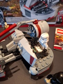 LEGO Star Wars Republic Swamp Speeder 8091 - Excellent 100%, Minifigs, Box, Book