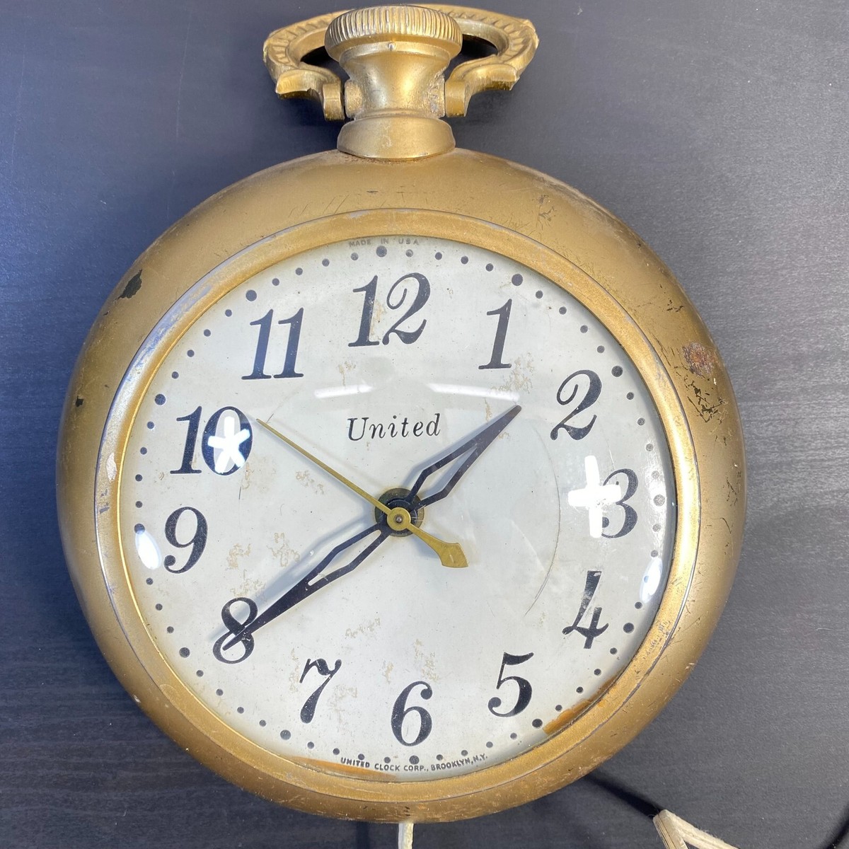 Vintage Working UNITED CLOCK CORP Brooklyn ny, U.S.A Watch Mid