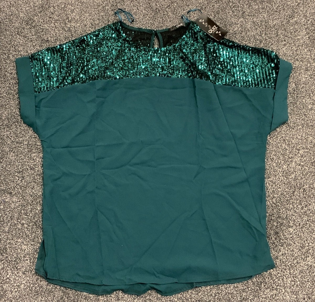 quiz sequin tops