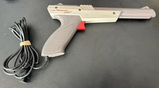 Nintendo NES Zapper Light Gray Gun Controller Original 1985 Grey - Parts/repair