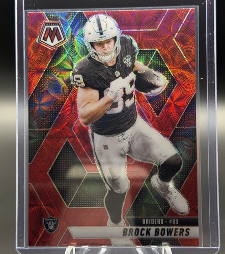 2025 Panini Mosaic Brock Bowers #5 Red Scope Prizm Las Vegas Raiders