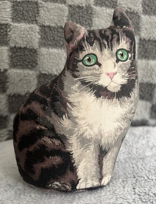 Vtg Printed Cloth Sitting Tabby Cat Small Stuffed Decorative Pillow 6.5  Tall