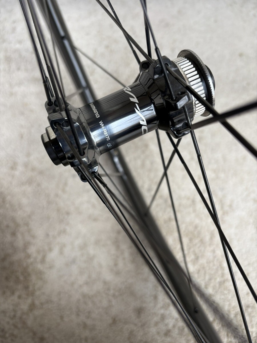 Shimano Dura-Ace WH-R9170 C40 Carbon Tubeless/Clincher Disc Shimano Dura-Ace WH-R9170 C40 Carbon Tubeless/Clincher Disc