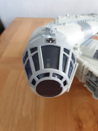 Kenner 1995 Star Wars Millenium Falcon - with working lights and sounds. Boxed. - Picture 6 of 24