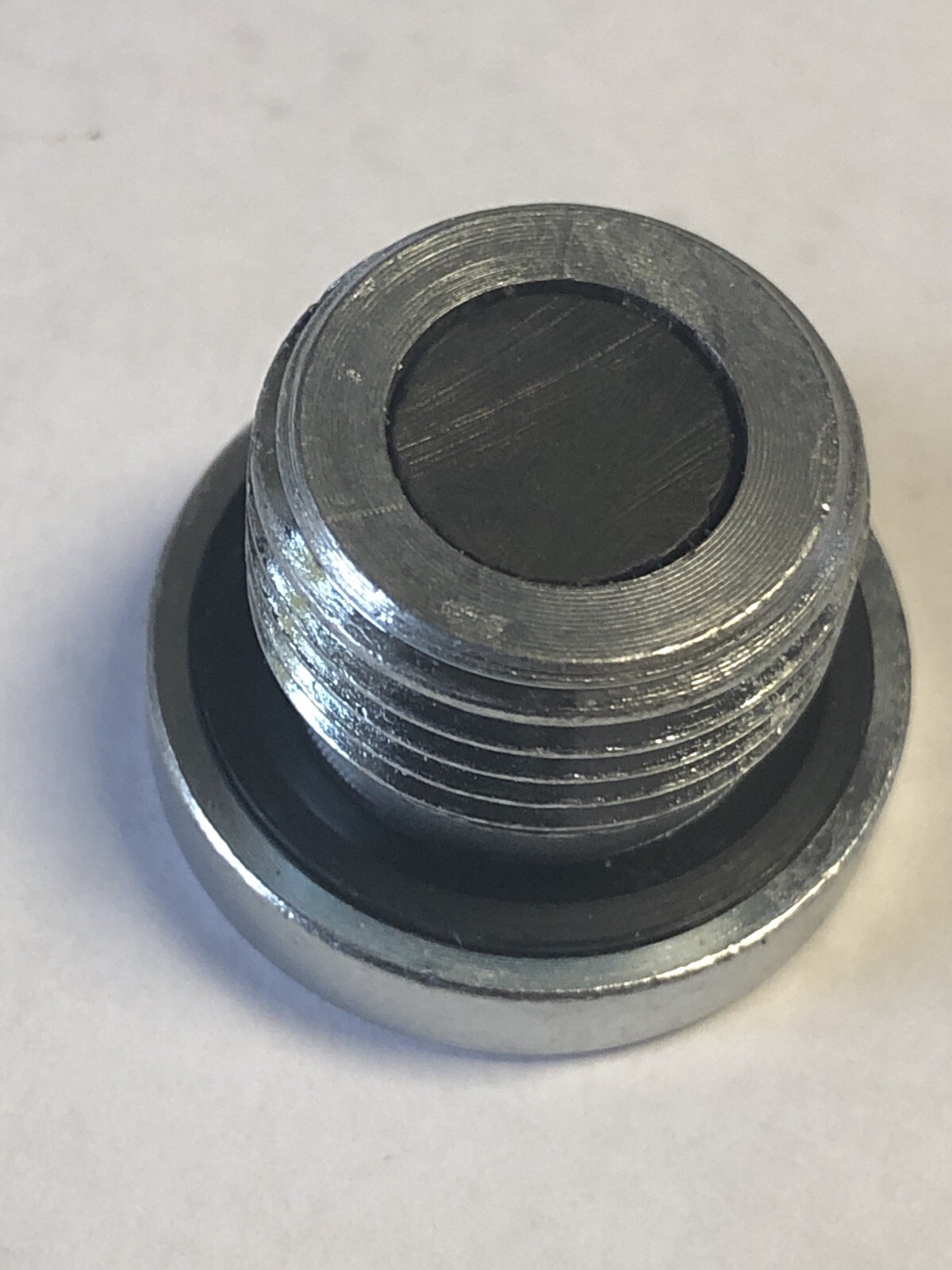 Porsche Magnetic Oil Drain Sump Plug – Fits M96 & M97 Engines – Aluminium Alloy