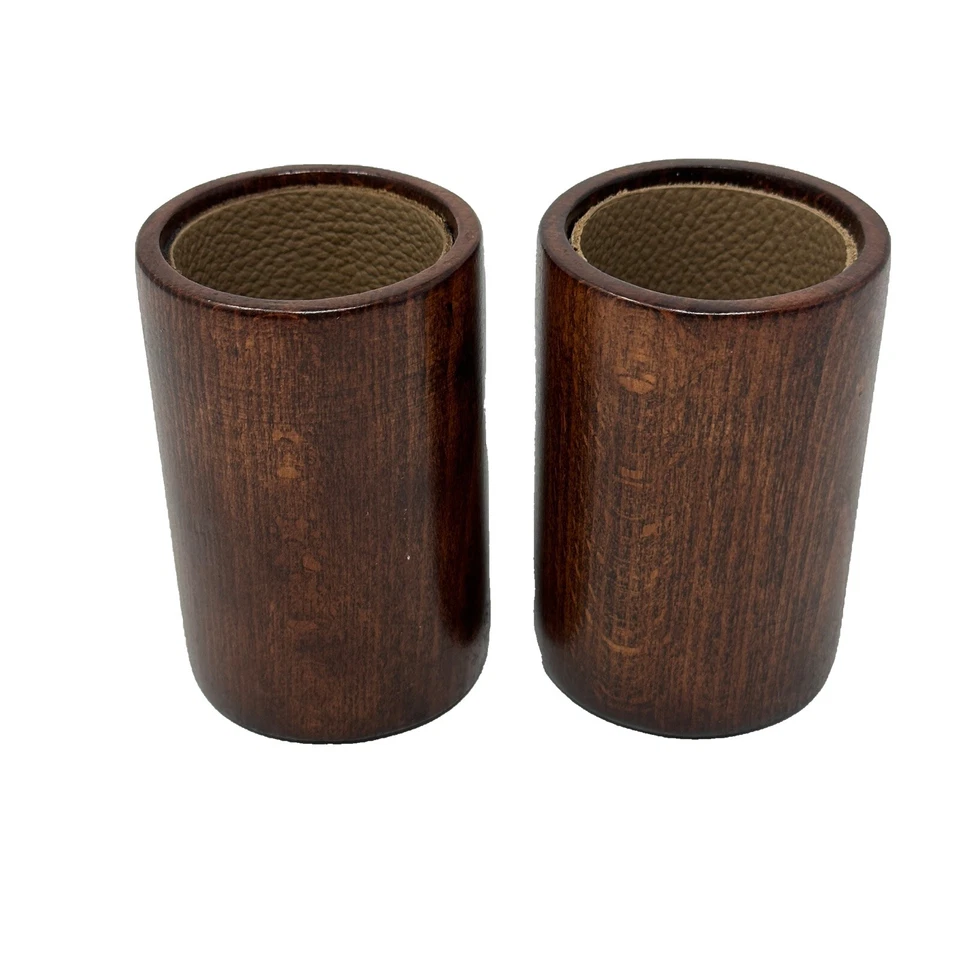 Taza de dados premium hecha a mano madera de roble y cuero interior para juegos de mesa juego de 2 tazas Foto 4 de 4
