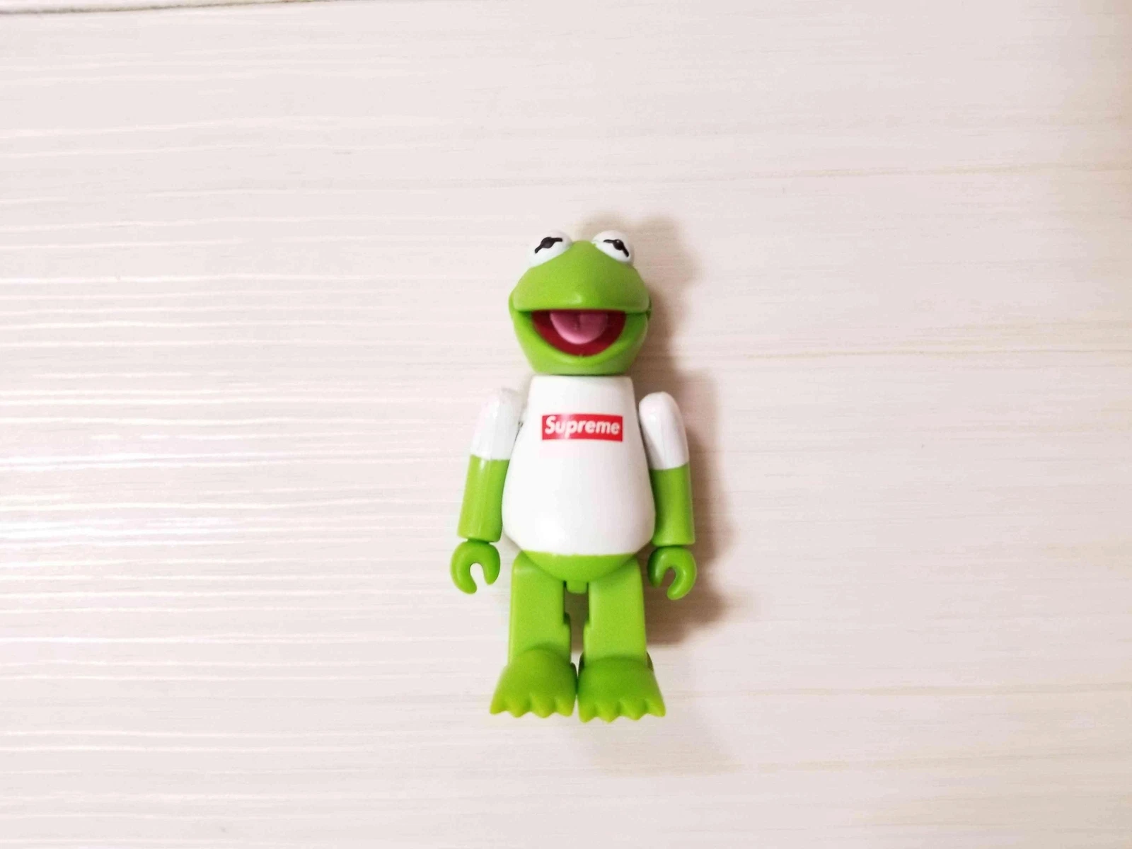Porte clés jouet Supreme Kermit grenouille 2008