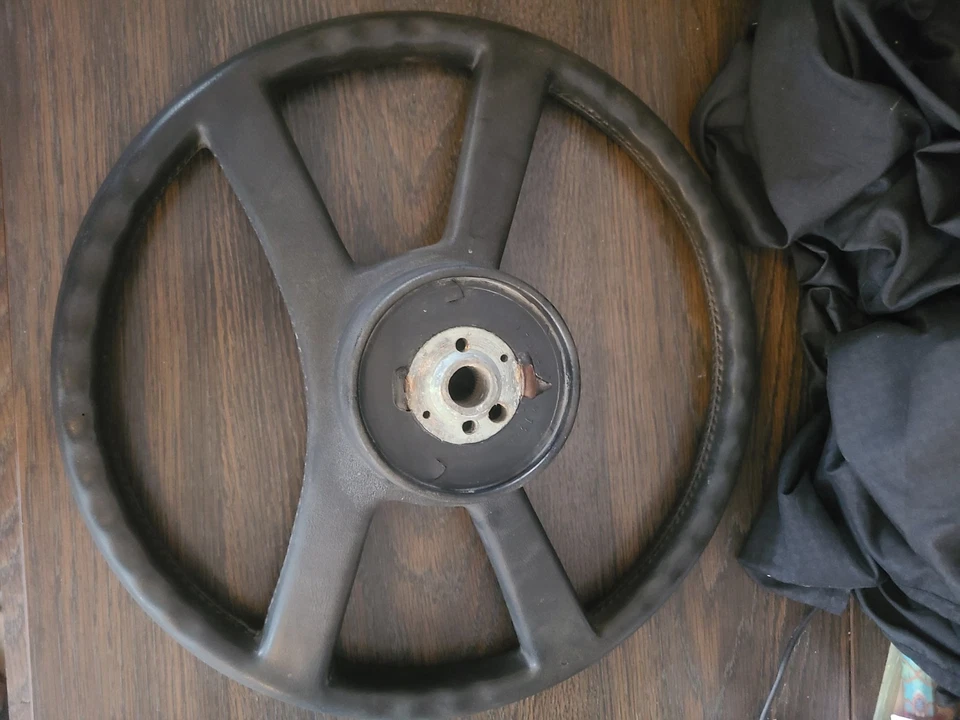 Chevrolet C1500 1988-1994 (Suburban) volante (C2500 C3500) OEM Foto 4 de 4