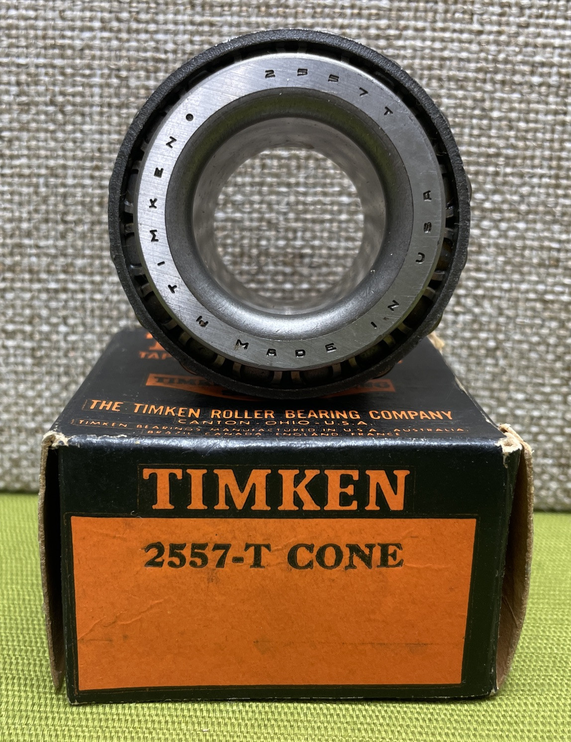 TIMKEN 2557-T Tapered Roller Bearing Cone for Heavy-Duty Applications