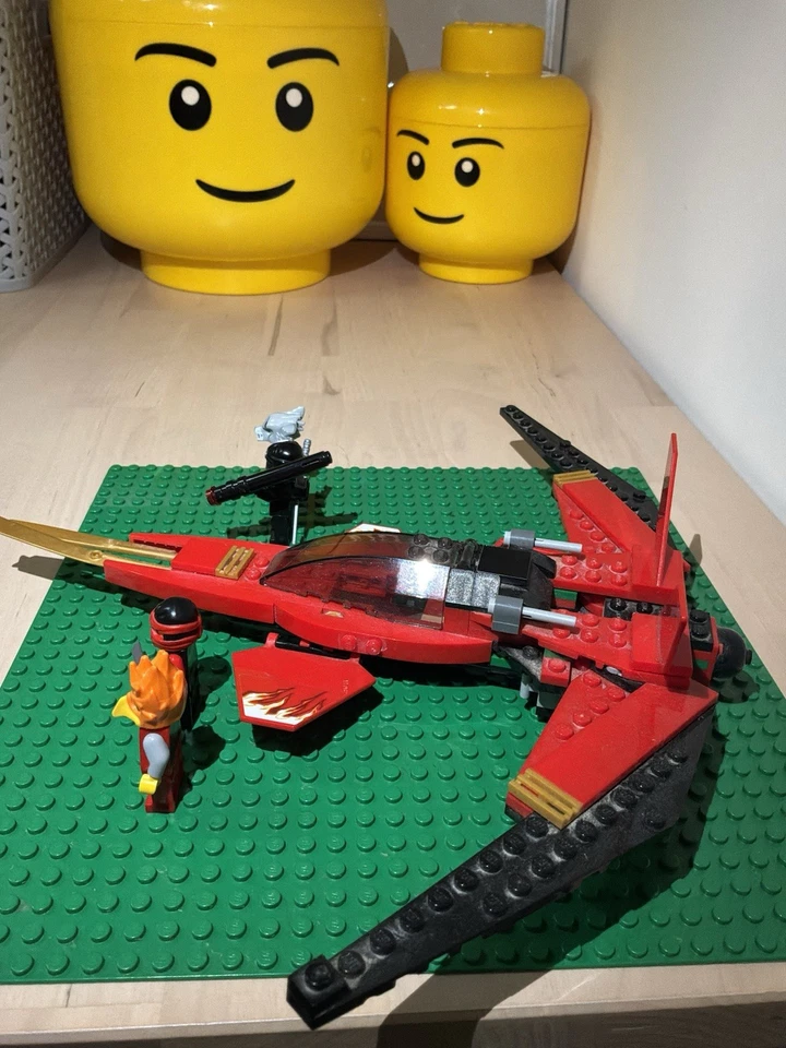 LEGO Ninjago 70721 Kai Fighter, photo 2 of 5