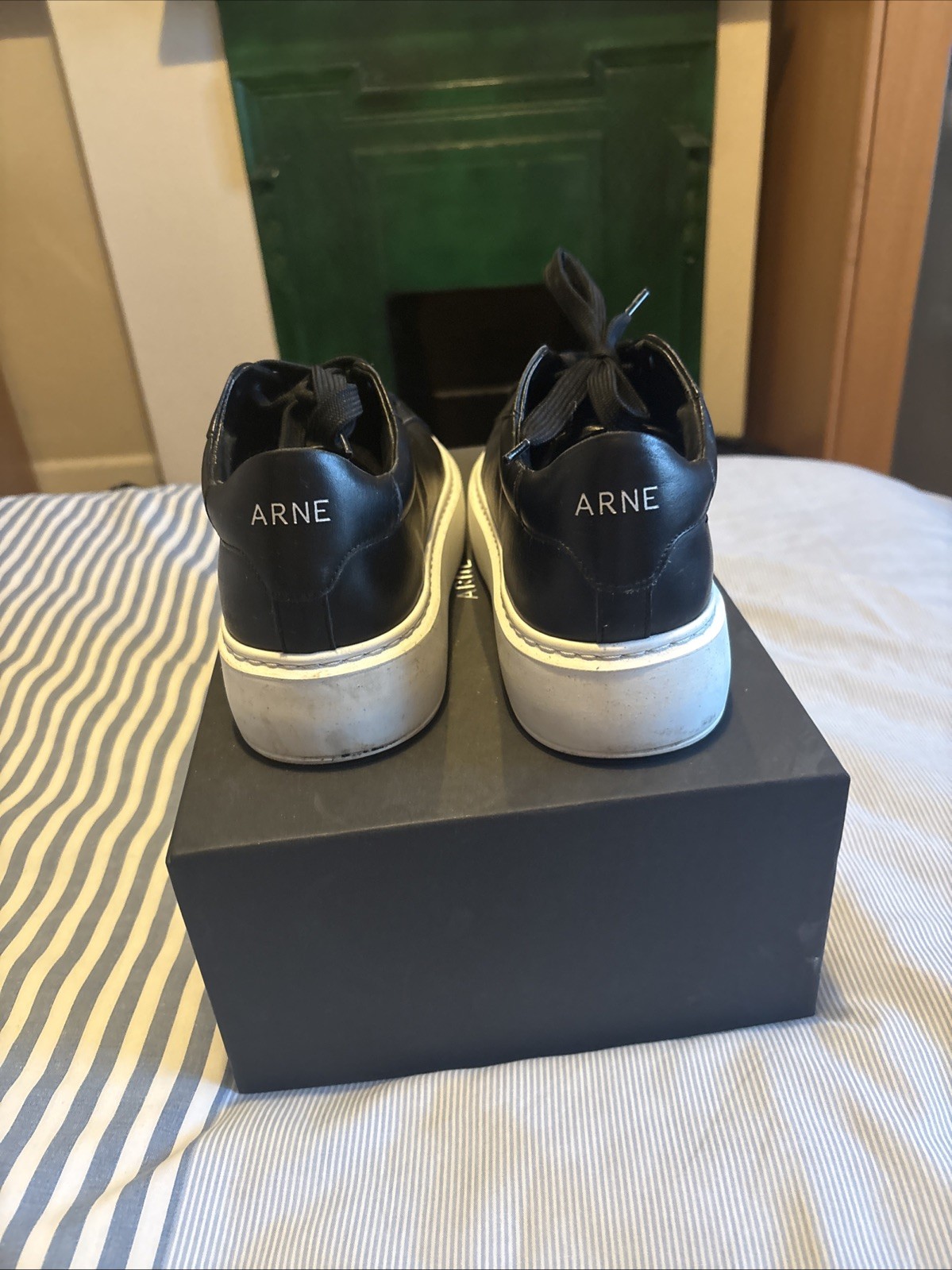 Arne Essential Leather Trainer In Black Size 8 Good Condition Used Once Only image 2
