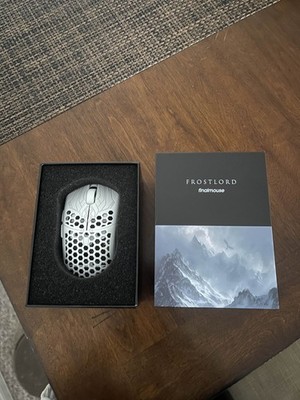 FinalMouse ULX Frostlord Size SMALL with Frostlord Key
