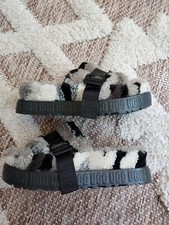 UGG Women's Flufflita Cali Collage Slip On Slides Gray Black Sz 9 EUC Fur