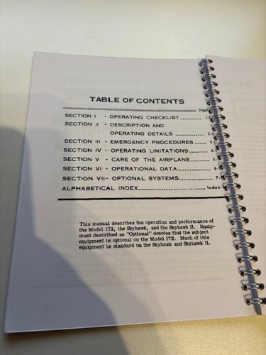 USED Cessna 172M Skyhawk Owners Manual - Picture 2 of 4