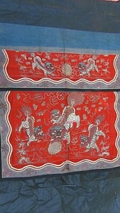 ANTIQUE 19c CHINESE SILVER TREAD SILK EMBROIDERY FOO-LION FAMILY ALTAR BANNER