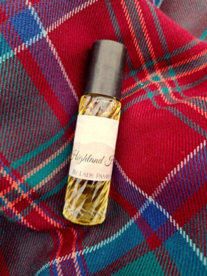 ''Highland Heart'' Natural Perfume Oil, Celtic Heather, Rose Absolute, Travel Size