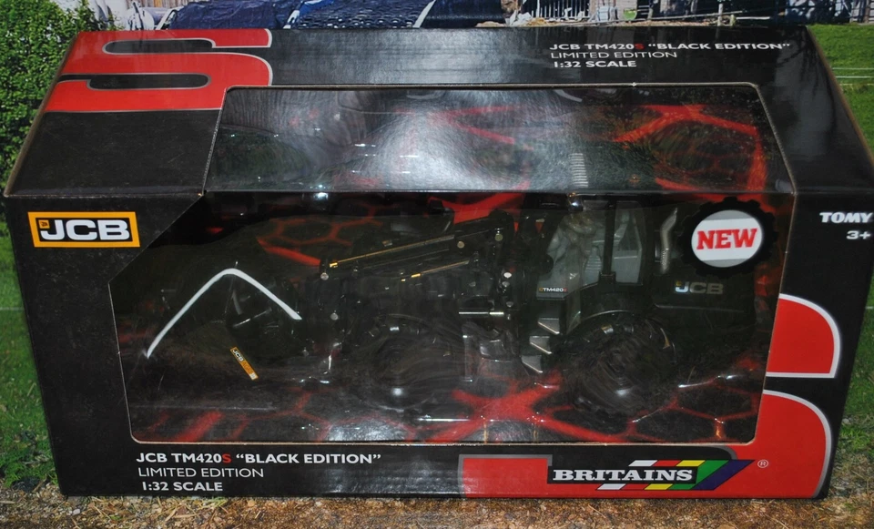 BRITAINS 43387 1/32,JCB TM420S BLACK LOADALL TRACTOR, LTD ED ,NEW - Image 2 of 4
