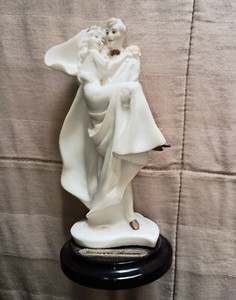 Giuseppi Armani Bride in Groom's Arms Miniature 5 1/2 in Cake topper/Statue