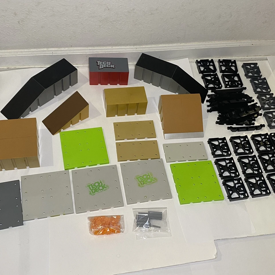 Gran Lote De Tech Deck Fingerboard Skate Park Rampas X- Connect Parts Spinmaster Foto 4 de 4