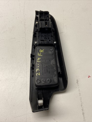 2006 Honda Civic L Front Right Passenger Side Window Switch OEM # 242 - Picture 5 of 11