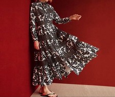 CH Carolina Herrera Long Sleeve Dress Size 4 Floral Pattern White Black