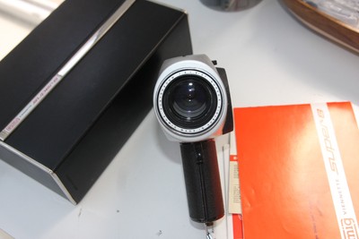 Eumig Viennette 3   Super 8,   Film Kamera aus  der  Sammlervitrine ..