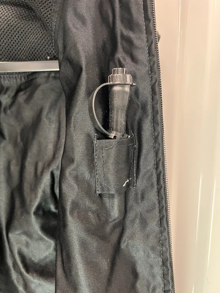 Ветрозащитный водонепроницаемый надувной жилет BMW Motorrad Goretex AirVantage черный размер M - Изображение 3 из 4