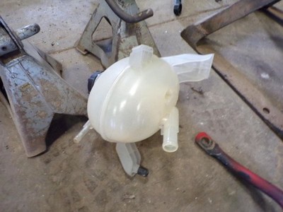 Coolant Reservoir Fits 17-19 MKC 1725801