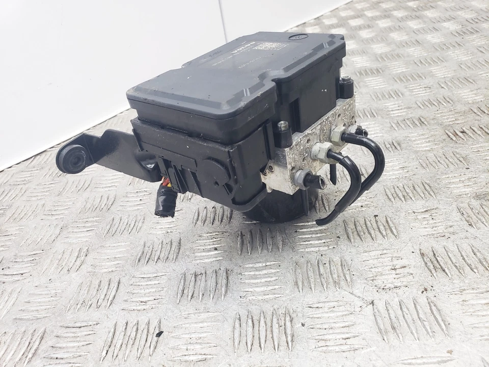 VOLVO V40 2.0 DIESEL ABS PUMP CONTROLLER MODULATOR 2017 31423315 - Image 4 of 4