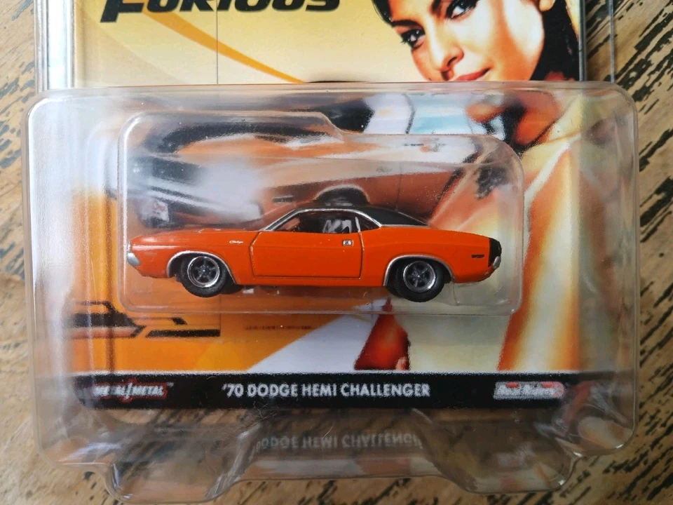 Hot Wheels Custom 2 Fast 2 Furious 1970 Dodge Challenger HEMI w/MONICA FUENTES - Image 4 of 4