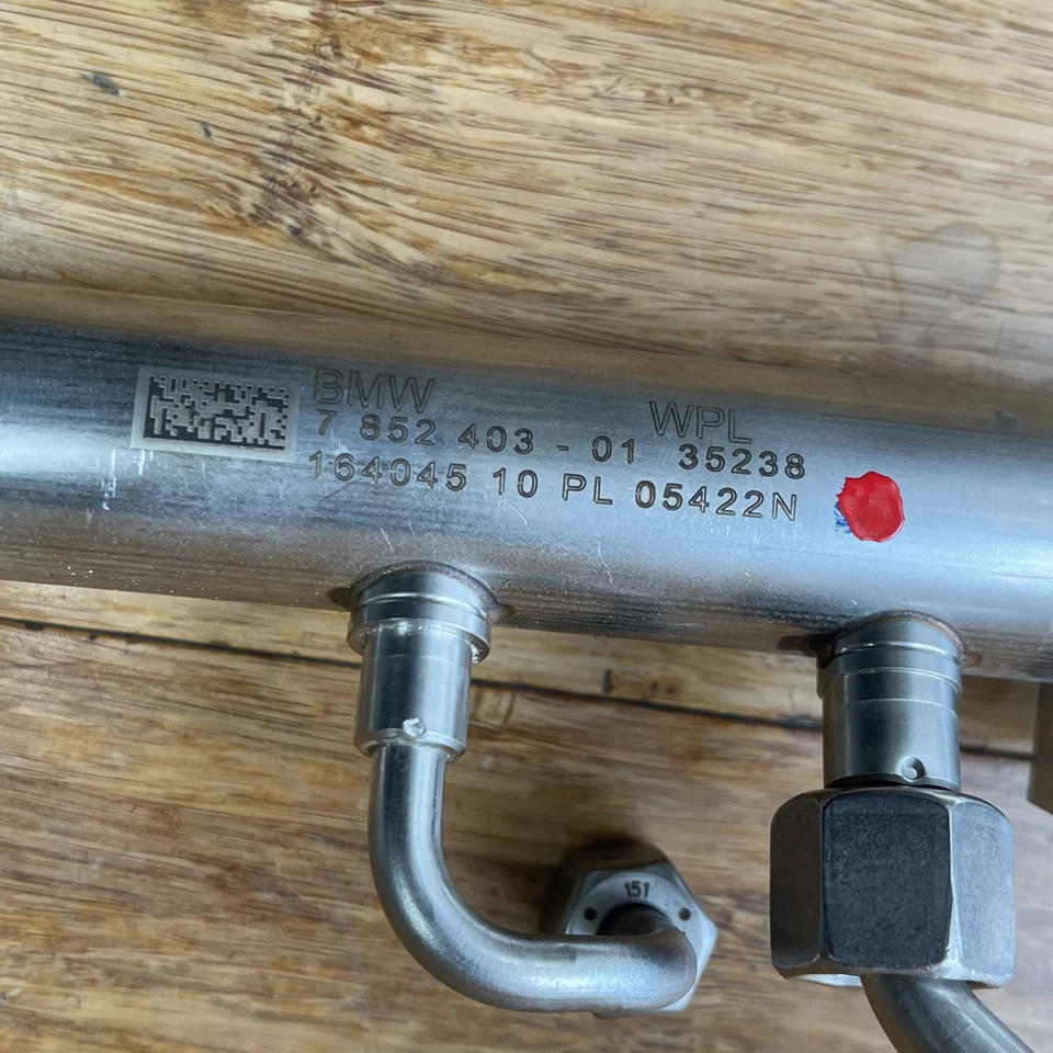 BMW 850i G16 2016-2023 motor izquierdo CIL 5-8 riel inyector de combustible 3 k millas OEM Foto 4 de 4