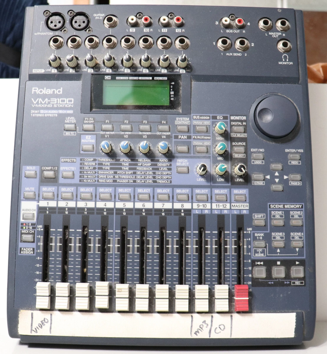 Roland VM-3100 V-Mixing Station 24 Bit 12 Channel Audio 16 MIDI