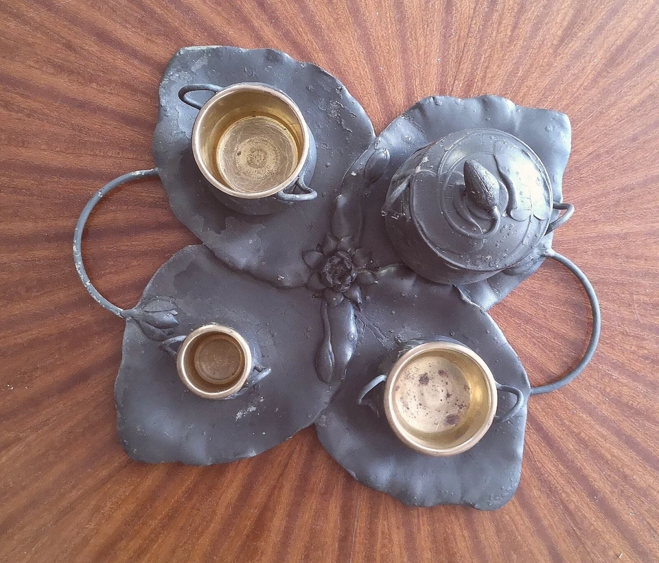 Service pour Fumeur  ART NOUVEAU étain signé E Frères  décor au nénuphar - Photo 3/4