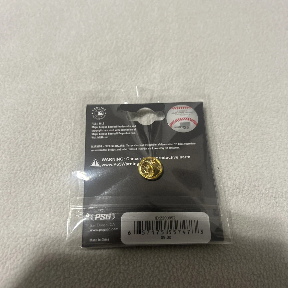 SAN DIEGO PADRES PETER SEIDLER PS PETCO PARK EXCLUSIVE PIN PINK SOLD OUT MLB - Image 2 of 2