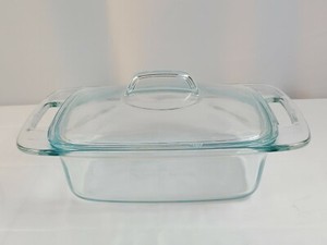 oblong casserole dish with lid
