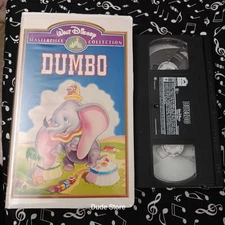 Dumbo - Walt Disney - Rated G - clam shell case - Animated 1941 Release on VHS