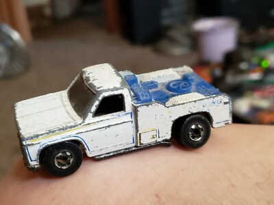 hot wheels larry's towing