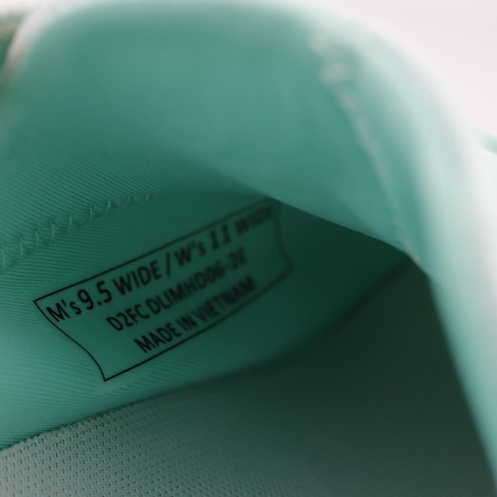 Kizik Mens Lima Sneaker Size 9.5 WIDE Hands Fress Shoe Green Honeydew Atheltic