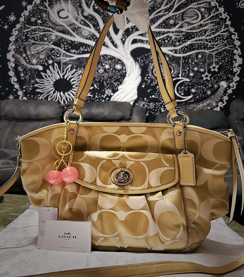 Bolso de hombro vintage Y2K Coach $500 color beige bolso de hombro nuevo sin etiquetas Foto 4 de 4