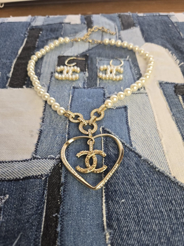 Pearl Designer Necklace w/ Heart Charm And Pearl Earrings Designer Set - Image 4 of 4