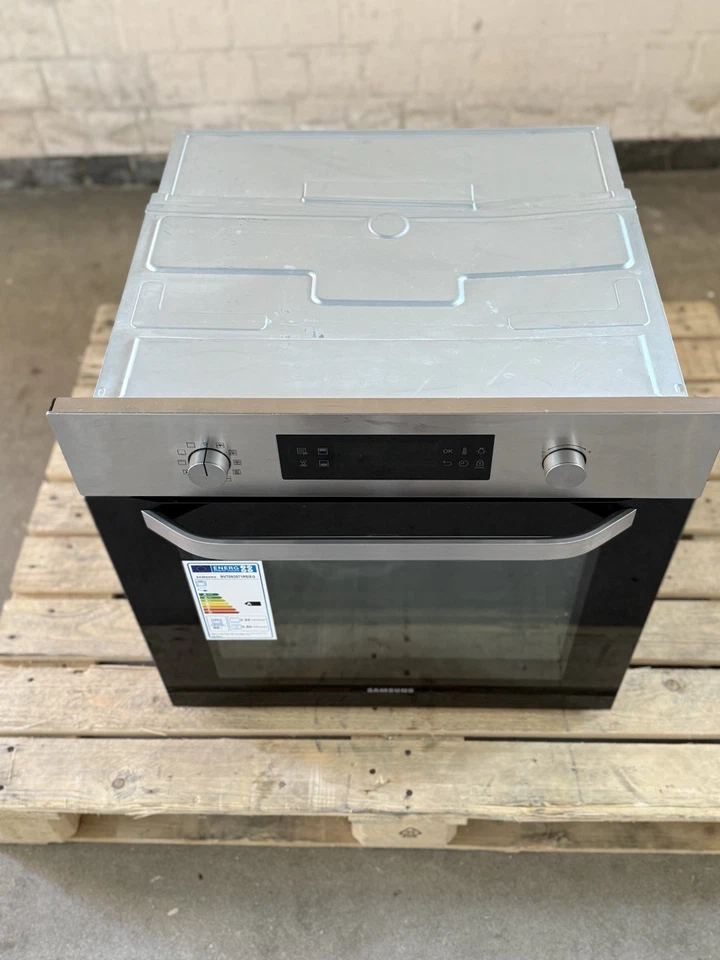 Samsung NV70N3571RS/EG 68L Einbaubackofen Dual Cook™ - Bild 3 von 4