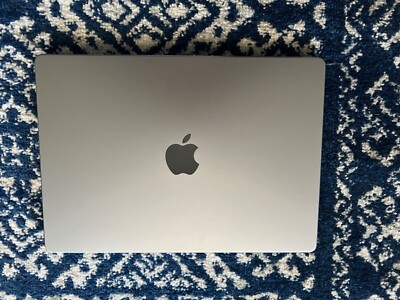 14” Apple MacBook Pro M1 Max, 64GB RAM, 1TB SSD - Powerful