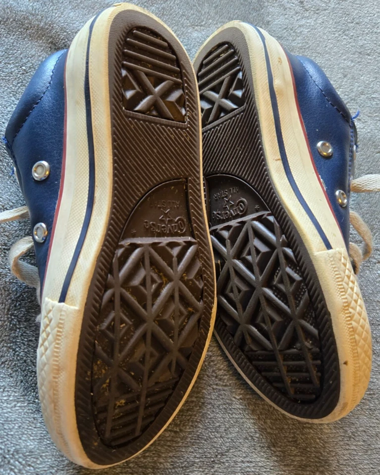 Converse - All Stars - Cuero superior - 2 tonos - Parte superior baja - Talla juvenil 11 - Zapatos Foto 3 de 4