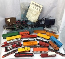 Lot of Vintage Toy Trains Locomtoives, Train Cars and More Bachmann,Life Like 