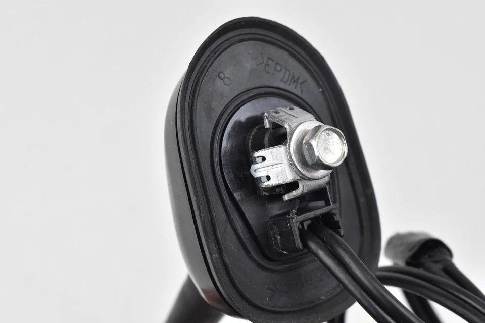 Barra de mástil base antena radio montada en techo Honda Fit 2015-2020 OEM Foto 4 de 4