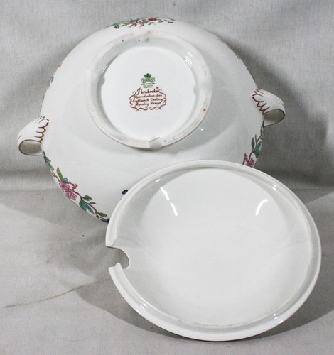 RARE! VINTAGE AYNSLEY PEMBROKE PATTERN COVERED SOUP TUREEN 9" X 13" NEW NO TAG - Picture 3 of 7