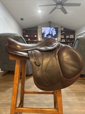 17.5  Devoucoux Biarritz English Saddle In Ha...
