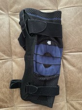Bauerfeind Genutrain S Black/Blue Size 4 Righ...