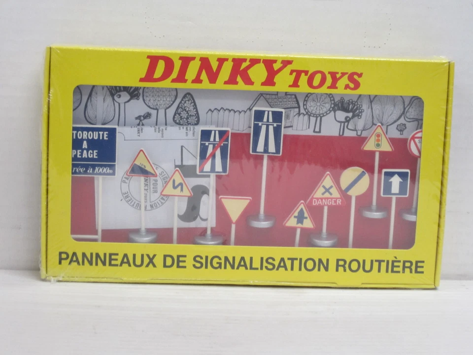 12 Verkehrszeichen mehrfarbig Box Dinky 593 / Atlas ca. 1:50